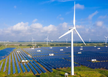 Green Energy’s Ascent Powers Future Transformation